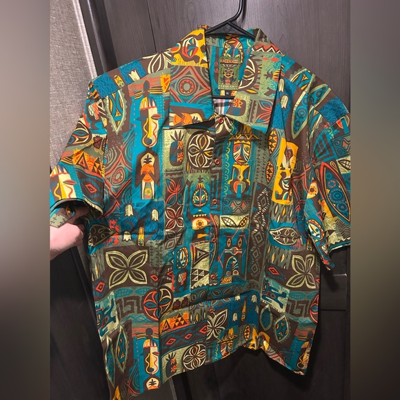 Men’s XL Tiki Shirt - Picture 6 of 7
